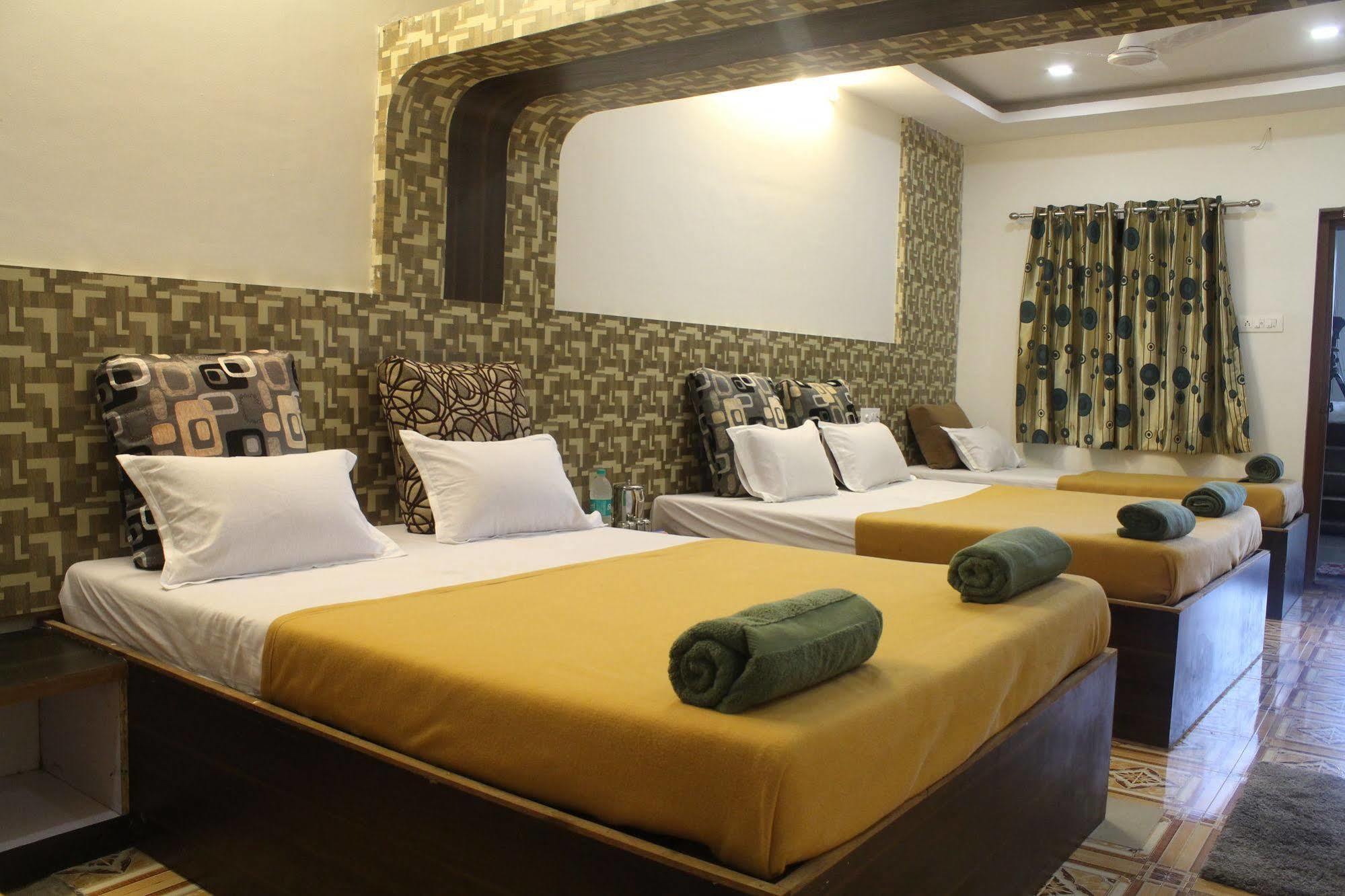 Hotel Malhar Palace Shirdi Zewnętrze zdjęcie