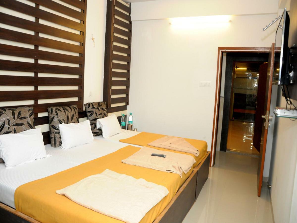 Hotel Malhar Palace Shirdi Zewnętrze zdjęcie